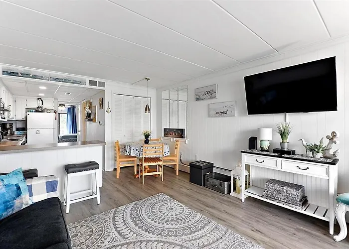 Recently Remodeled Ocean Block 1 Bedroom In Seven Seas! Ferienhaus