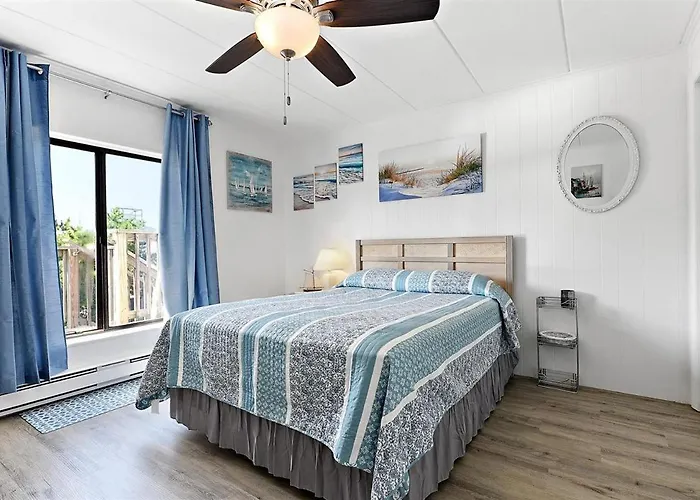 Recently Remodeled Ocean Block 1 Bedroom In Seven Seas!